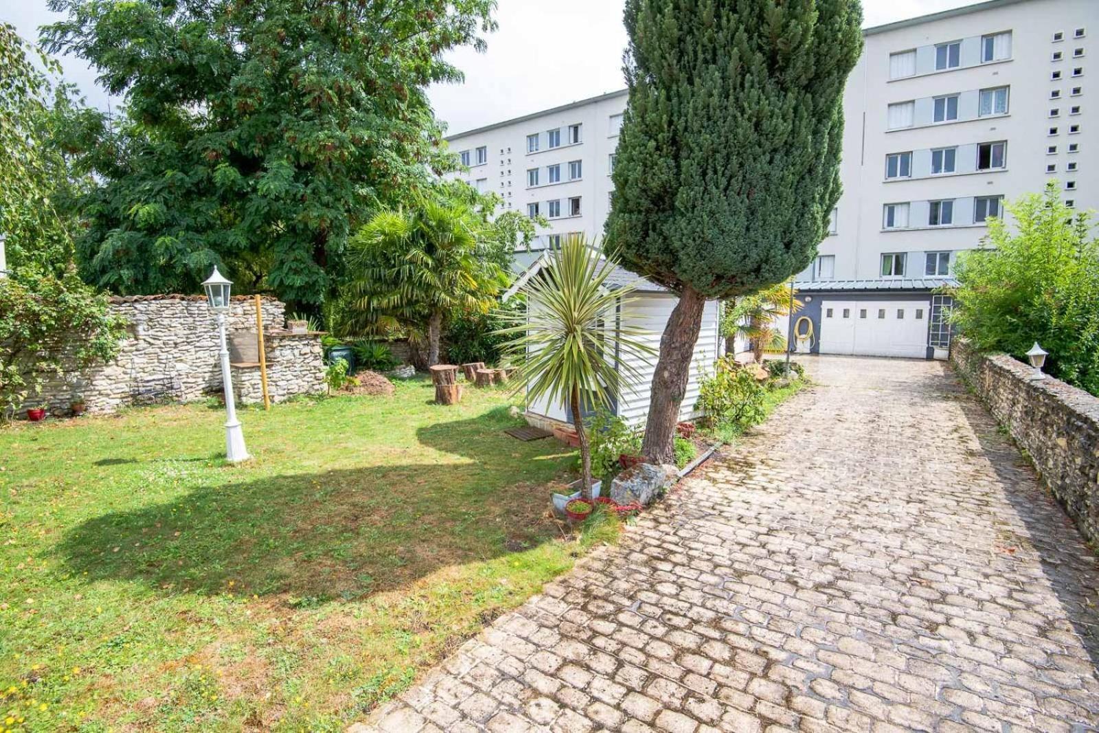 Le Stalingrad - Saint-Pierre-Des-Corps Hotel Eksteriør billede